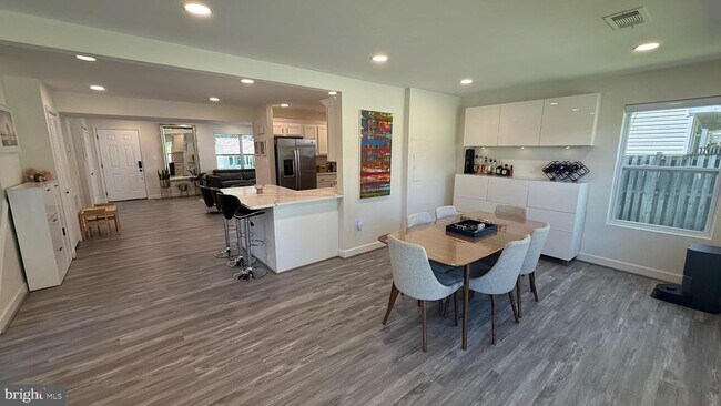 Building Photo - 1212 Parrish Dr