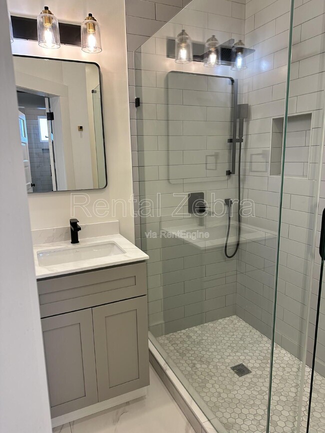 Building Photo - 1192 Pacific Ave