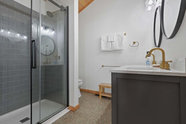 Building Photo - S3925 County Hwy BD