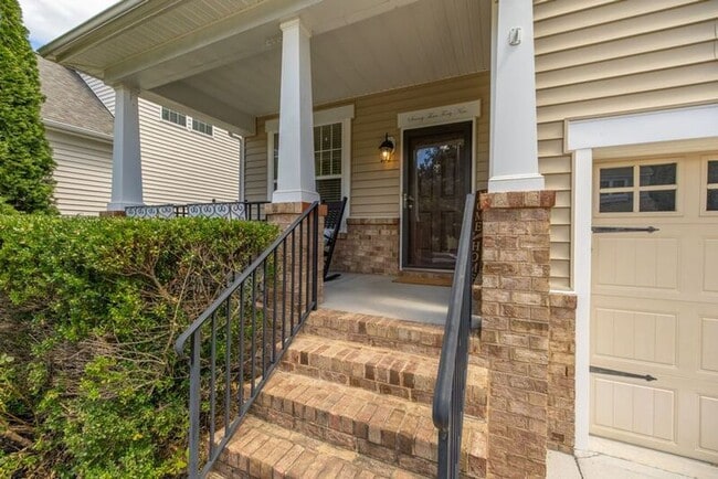 Building Photo - 7349 Vicenzo Dr