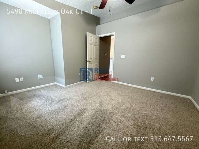 Building Photo - 5490 Michelles Oak Ct