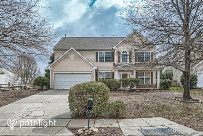 Primary Photo - 2303 Catoctin Hollow Court