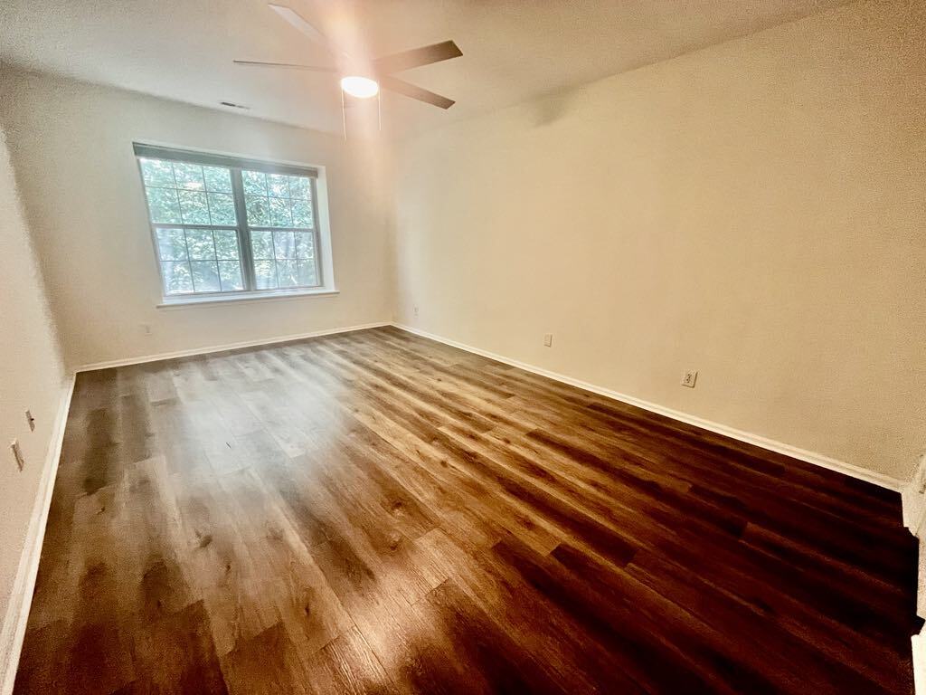 Building Photo - 1504 Ralston Dr
