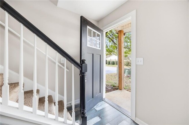 Building Photo - 103 Lilli Ln