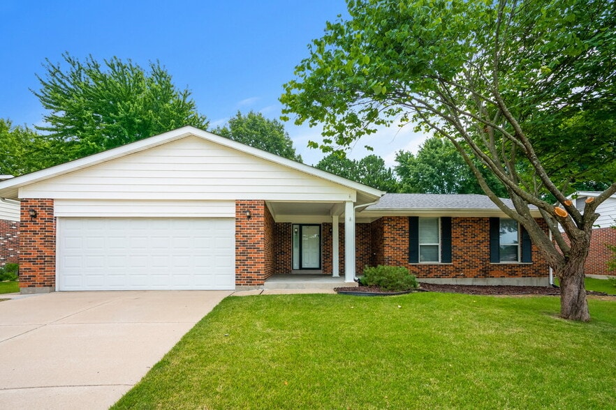 Primary Photo - 4131 Les Cherbourg Ln