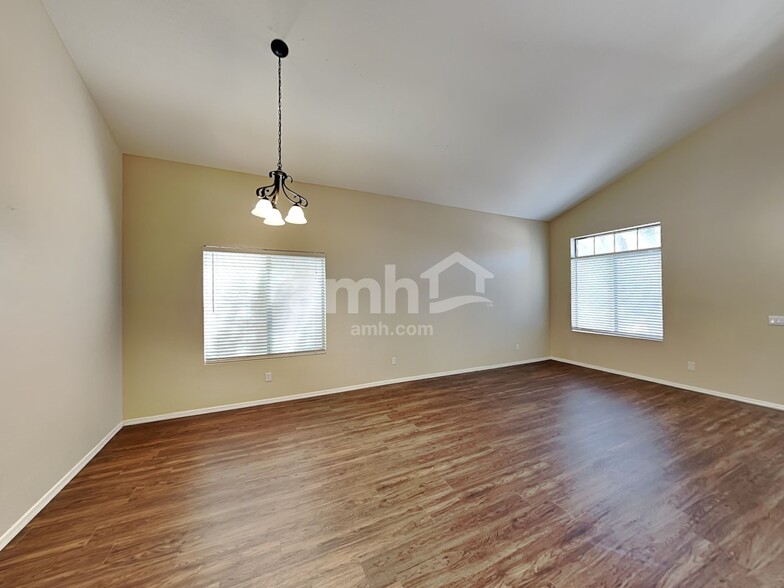 Building Photo - 33055 N Madison Way Dr