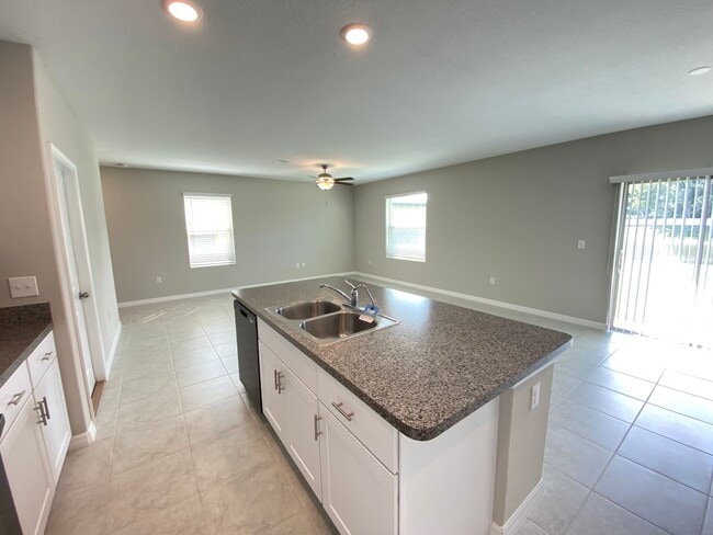 Building Photo - 12012 Miracle Mile Dr, Riverview, FL 33578