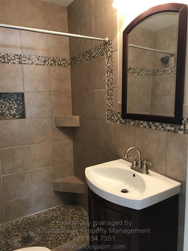 Building Photo - 1108 Ashmore Ave