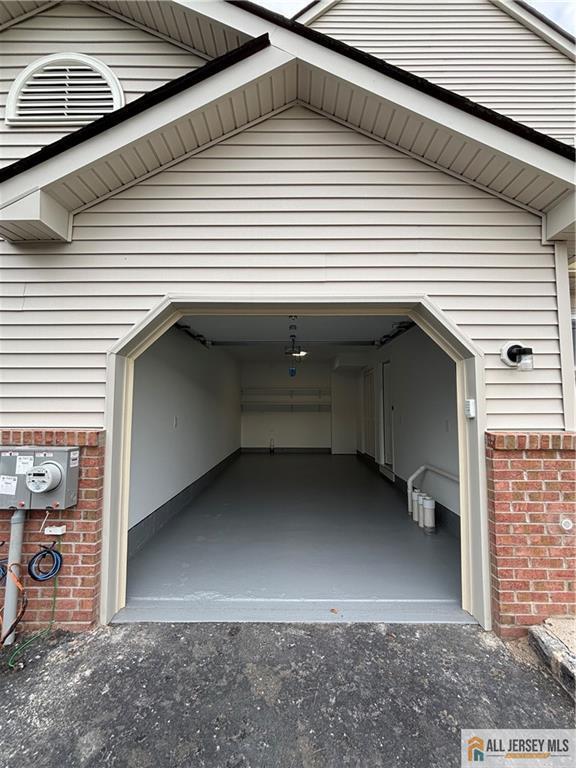 Building Photo - 127 Sassafras Ct