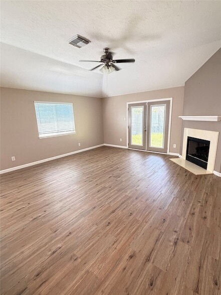 Building Photo - 4817 Falcon Forest Dr