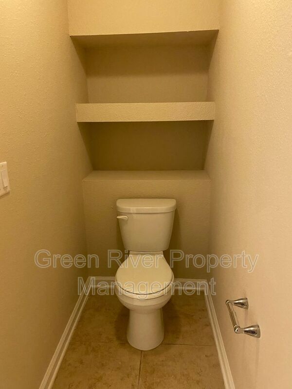 Building Photo - 3697 Hartsfield Forest Cir