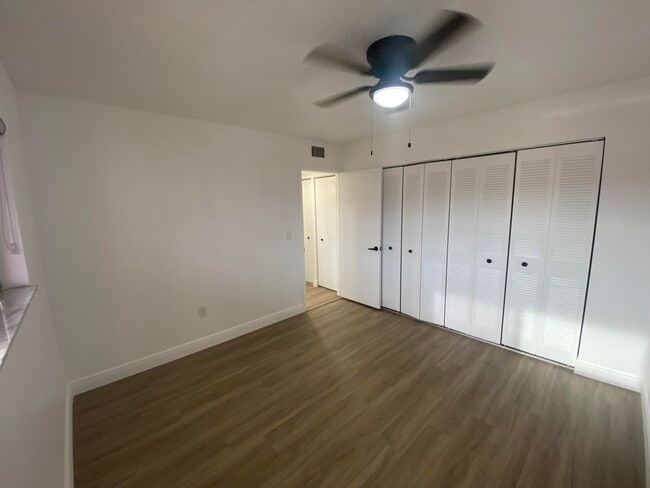 Building Photo - 6850 Royal Palm Blvd