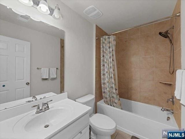 Building Photo - 12 Litchfield Ln