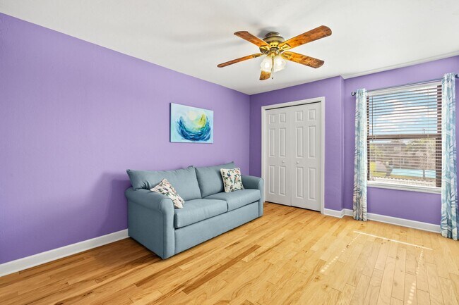 Building Photo - Furnished Gulf Access Canal View