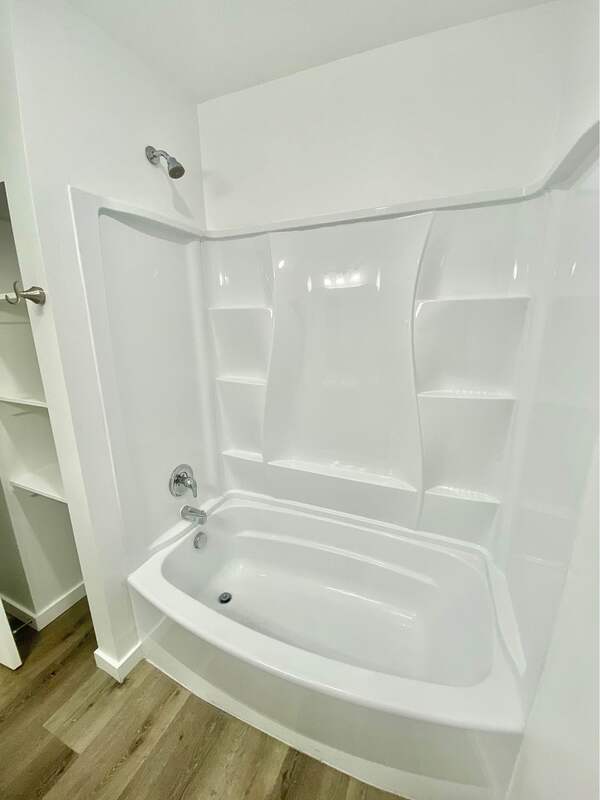 Building Photo - 295 E 800 S