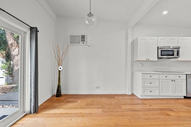 Building Photo - 23034 Burbank Blvd