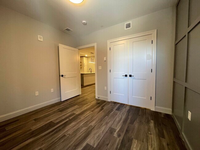 Building Photo - 25 Lowell St