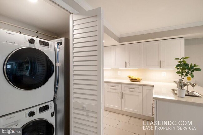 Building Photo - 1441 Clifton St NW