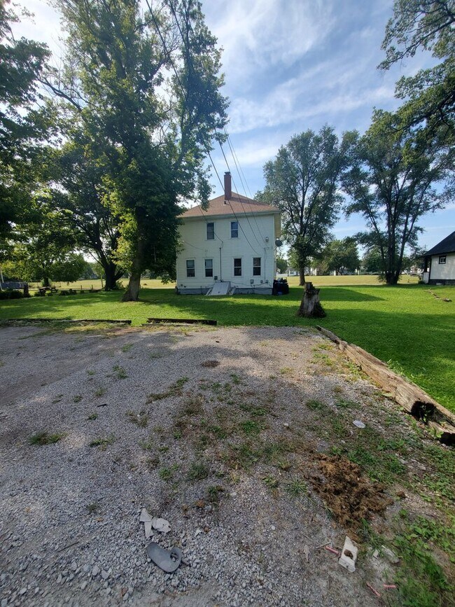 Building Photo - SW 921/923 12th Ave