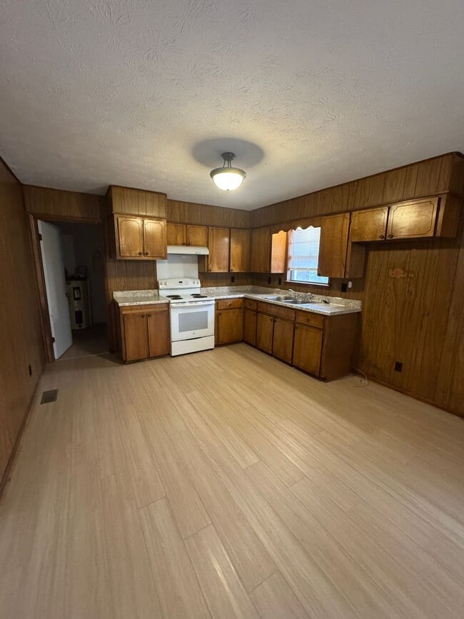 Building Photo - 2317 Glenvale Rd