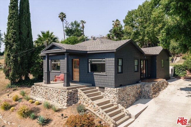 Building Photo - 1130 El Paso Dr