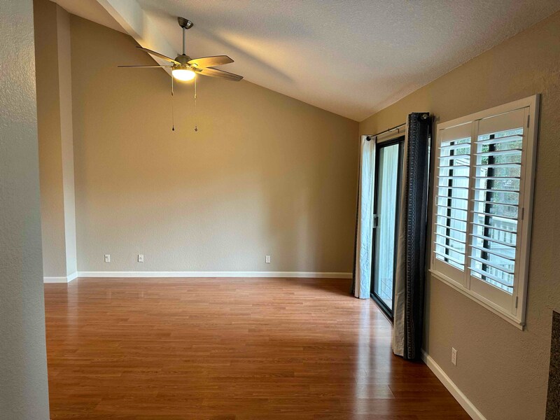 Building Photo - 134 W Rincon Ave