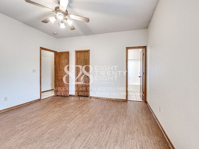 Building Photo - *AVAILABLE NOW!* CUTE 3 BED/2 BATH DUPLEX IN NORMAN!