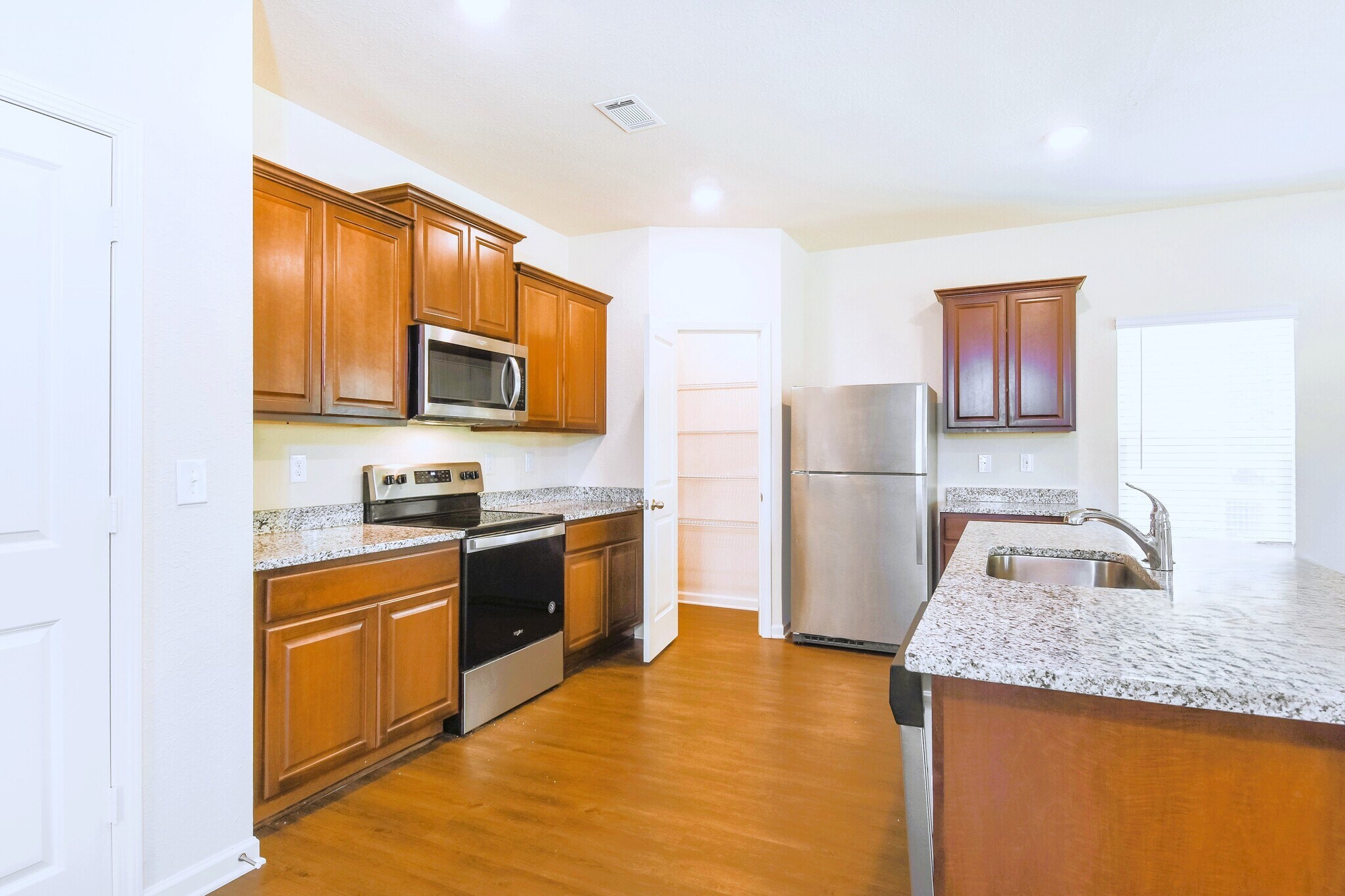 Building Photo - 138 Innis Brk Cir