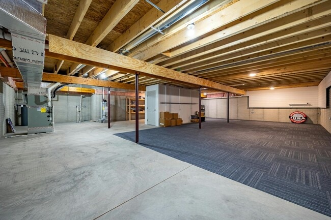 Building Photo - 37 Briarcrest Dr