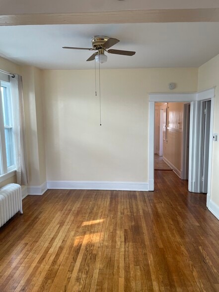 Building Photo - 847 Jay St