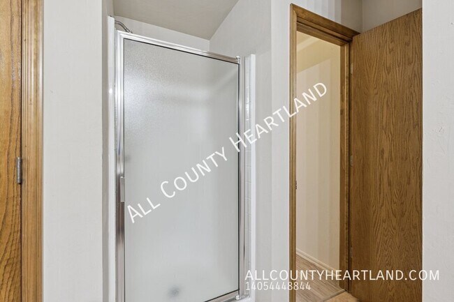 Building Photo - 2728 SE 93rd St