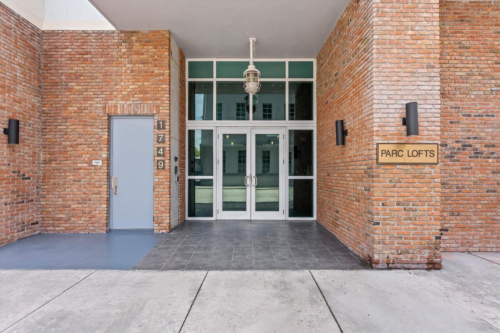 Building Photo - 1749 NE Miami Ct