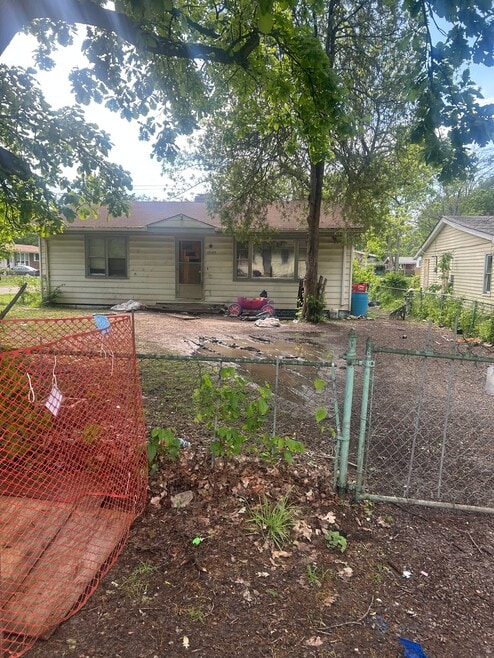 Building Photo - 10149 Baron Dr