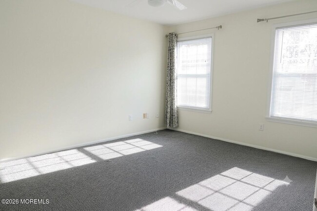 Building Photo - 349 Yorkshire Pl