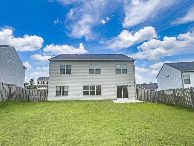 Building Photo - 984 Burlington Dr
