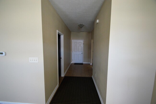 Building Photo - 2724 Winding Creek Ln