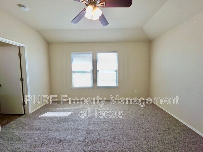 Building Photo - 809 Yabers Ct