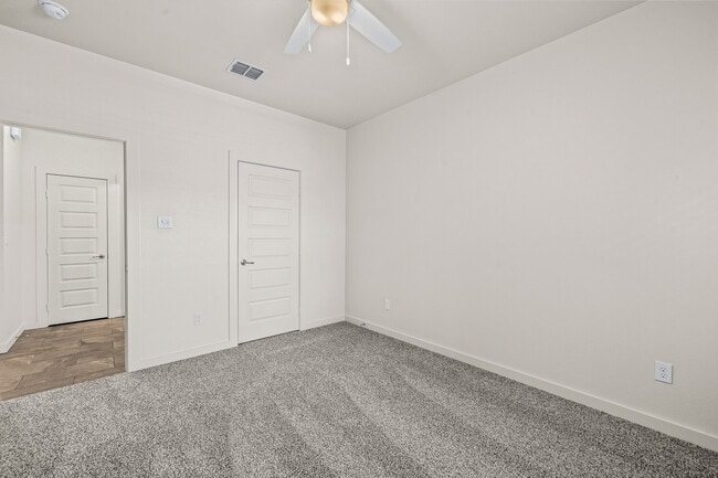 Building Photo - **MOVE IN SPECIAL** Stunning Townhomes in Frenship ISD!