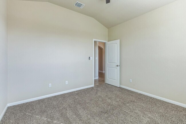 Building Photo - 209 Pepper Mill Loop