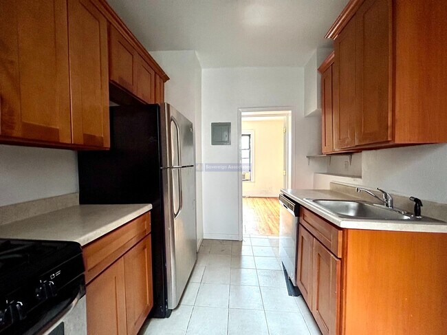 Building Photo - 526 West 161st Street