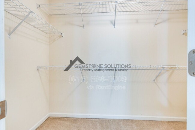 Building Photo - 1418 Owasa Trail