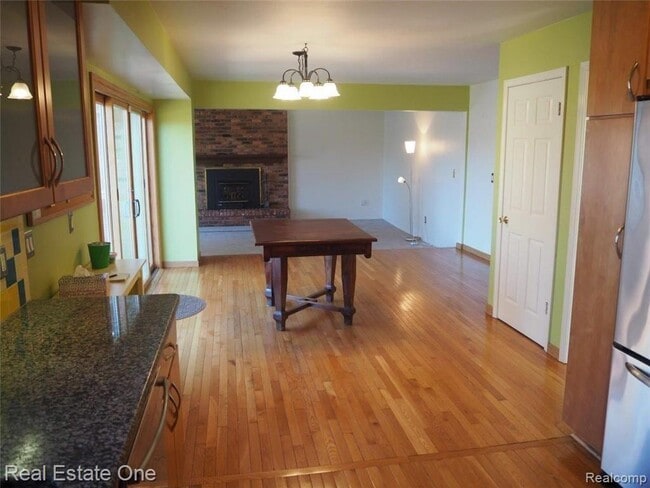 Building Photo - 5837 Folkstone Dr