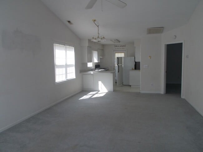 Building Photo - Charming Home in Forest Park