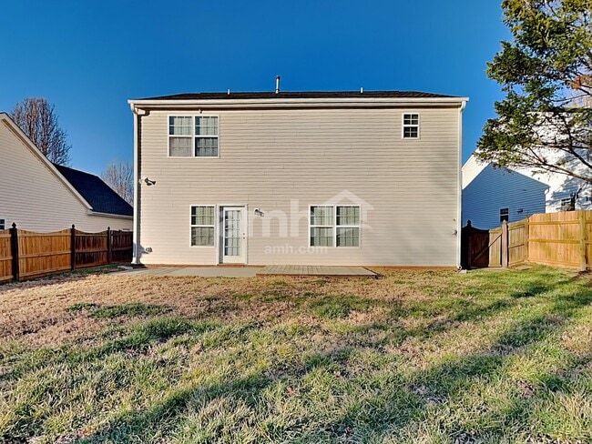 Building Photo - 3910 Pepperbush Dr