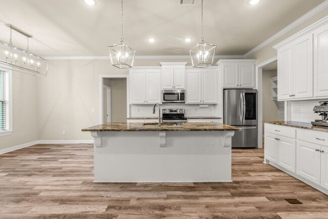 Building Photo - Stunning Sherwood Home in Quiet Cul-de-Sac | Modern Upgrades & Spacious Layout