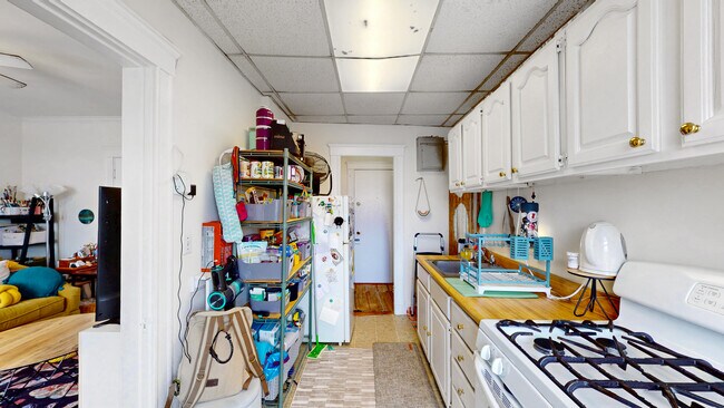 Building Photo - 15 Governors Ave