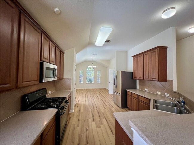 Building Photo - 4511 Western Lake Dr