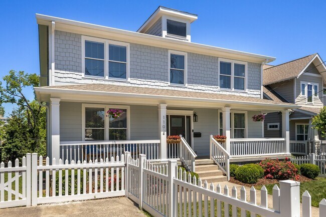 Building Photo - 1102 Caldwell Ave