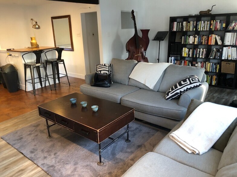 Building Photo - 2141 S 500 E