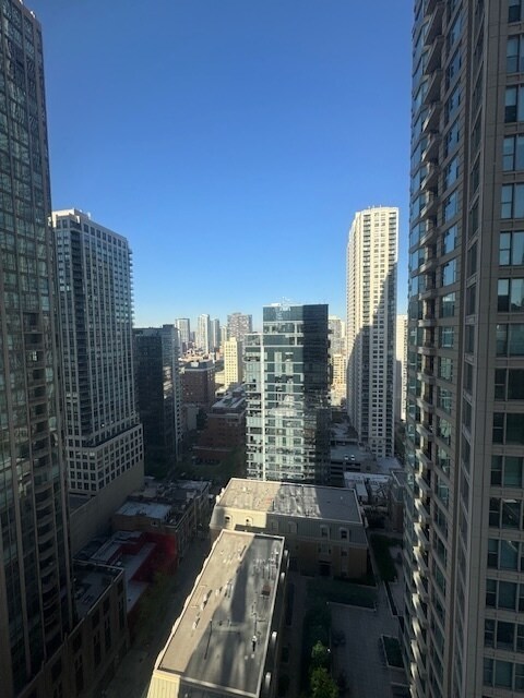 Building Photo - 30 E Huron St